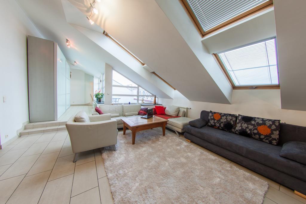 Mansard Apartment Antonovicha 4 Kijów Zewnętrze zdjęcie