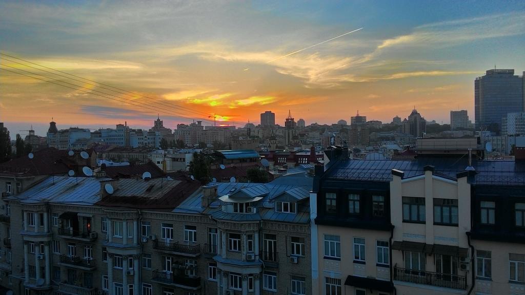 Mansard Apartment Antonovicha 4 Kijów Zewnętrze zdjęcie